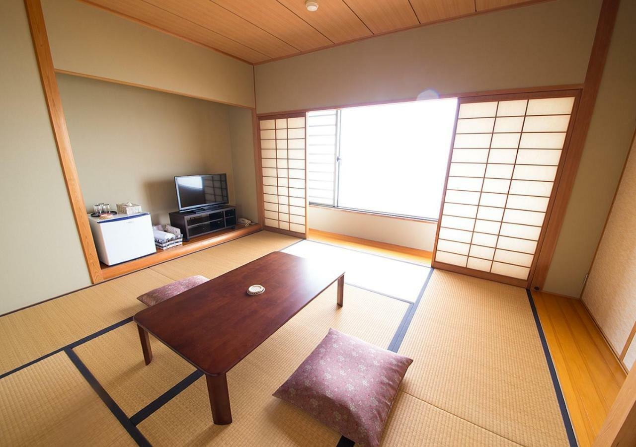 Sea Aiga Kaigetsu Hostel Sumoto Екстериор снимка