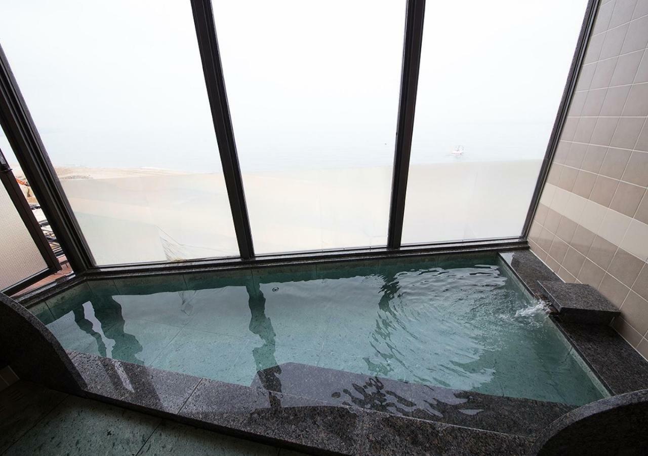 Sea Aiga Kaigetsu Hostel Sumoto Екстериор снимка